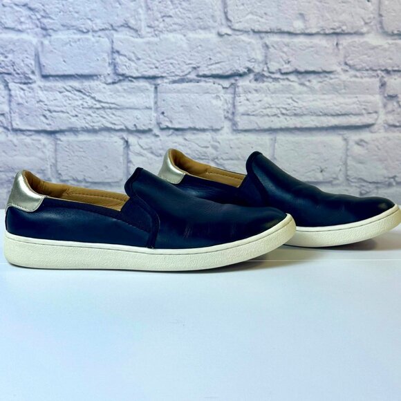 UGG Australia Cass CAS Sneakers Slip-on Leather 1019108 US Size 8.5 - Picture 1 of 10